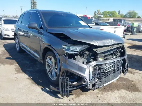 WA1AXAF74MD000697 2021 AUDI Q7 - Image 1