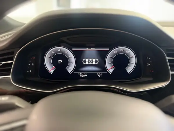 WA1AXAF75MD035121 2021 AUDI Q7 - Image 8