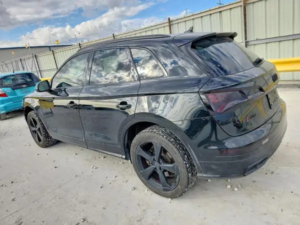 WA1B4AFY0K2040578 2019 AUDI SQ5 - Image 2