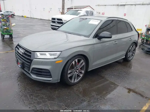 WA1B4AFY0K2096553 2019 AUDI SQ5 - Image 2