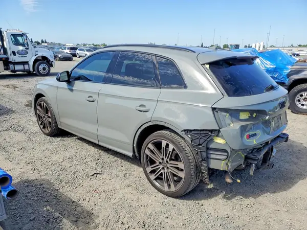 WA1B4AFY0L2046415 2020 AUDI SQ5 - Image 2