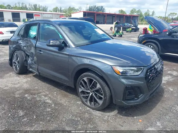 WA1B4AFY0R2011267 2024 AUDI SQ5 - Image 1