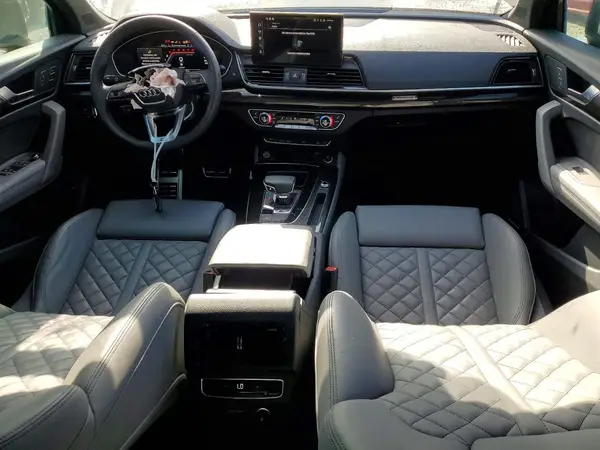 WA1B4AFY0S2025580 2025 AUDI SQ5 - Image 8