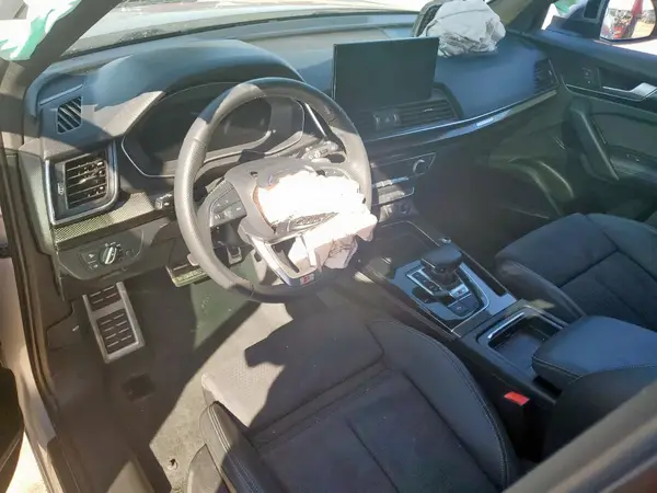 WA1B4AFY1N2138667 2022 AUDI SQ5 - Image 8