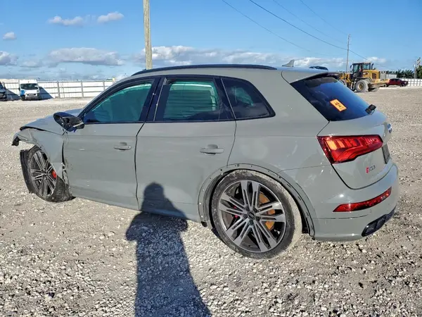 WA1B4AFY2K2077096 2019 AUDI SQ5 - Image 2