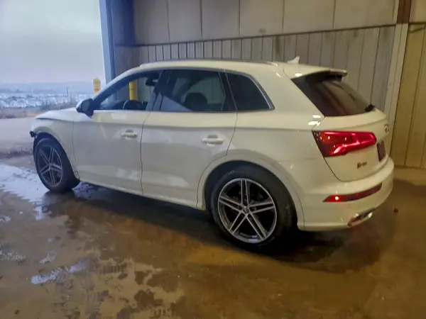 WA1B4AFY2K2089863 2019 AUDI SQ5 - Image 2