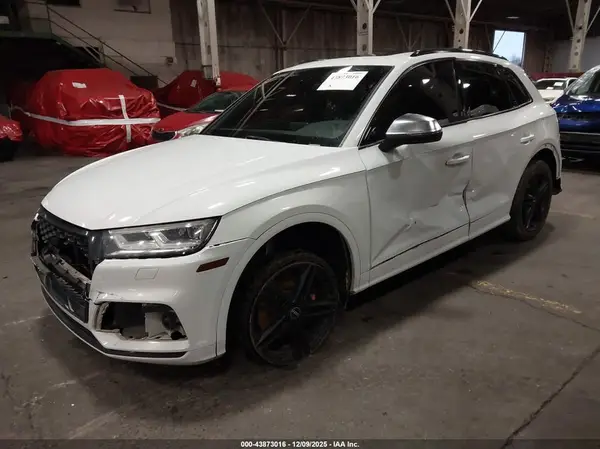 WA1B4AFY2L2061966 2020 AUDI SQ5 - Image 2