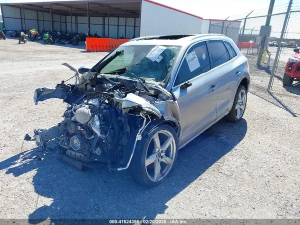 WA1B4AFY2N2134725 2022 AUDI SQ5 - Image 2