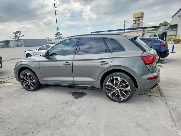 WA1B4AFY2R2084575 2024 AUDI SQ5 - Image 2