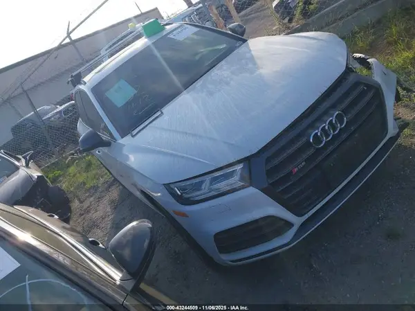 WA1B4AFY3K2005677 2019 AUDI SQ5 - Image 1
