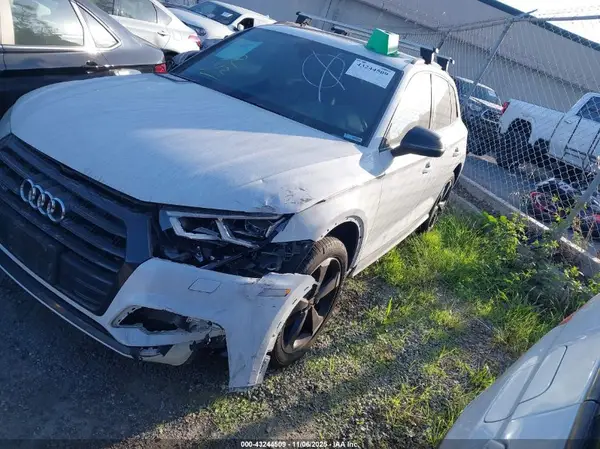 WA1B4AFY3K2005677 2019 AUDI SQ5 - Image 2