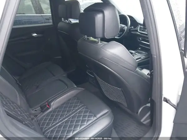 WA1B4AFY3K2005677 2019 AUDI SQ5 - Image 8