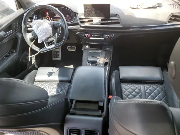 WA1B4AFY3L2068988 2020 AUDI SQ5 - Image 8