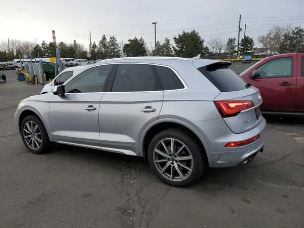 WA1B4AFY3N2093361 2022 AUDI SQ5 - Image 2