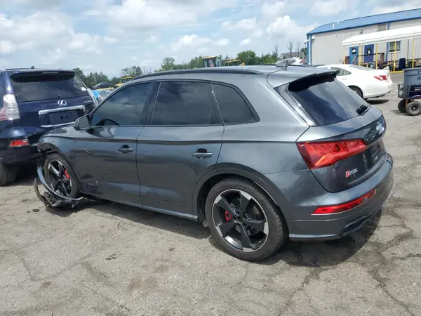 WA1B4AFY4K2027459 2019 AUDI SQ5 - Image 2