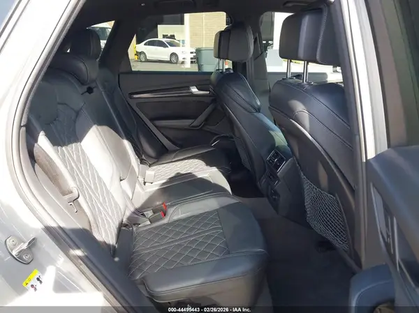 WA1B4AFY4K2134494 2019 AUDI SQ5 - Image 8