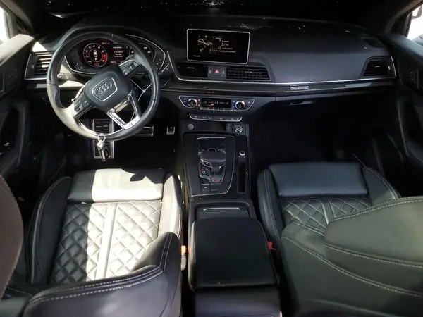 WA1B4AFY4L2008802 2020 AUDI SQ5 - Image 8