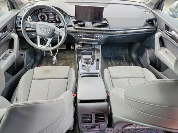 WA1B4AFY4N2135679 2022 AUDI SQ5 - Image 8