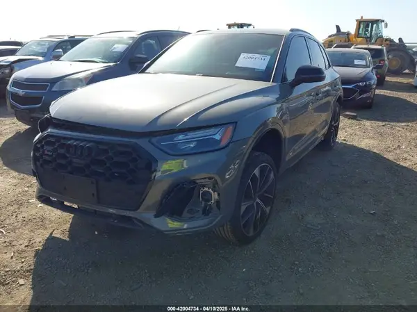WA1B4AFY4P2035195 2023 AUDI SQ5 - Image 2