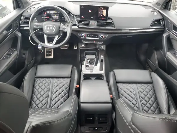 WA1B4AFY4P2112194 2023 AUDI SQ5 - Image 8