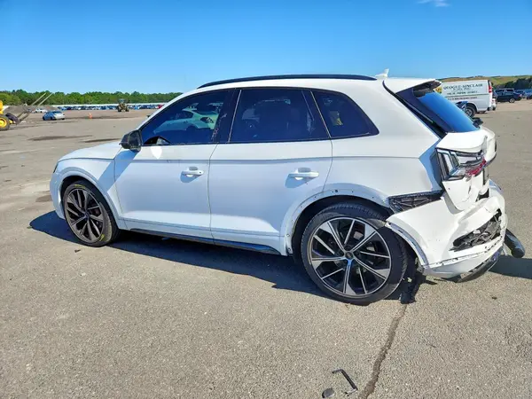 WA1B4AFY4P2156101 2023 AUDI SQ5 - Image 2