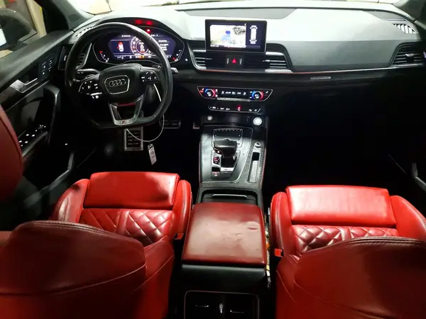 WA1B4AFY5K2054329 2019 AUDI SQ5 - Image 8