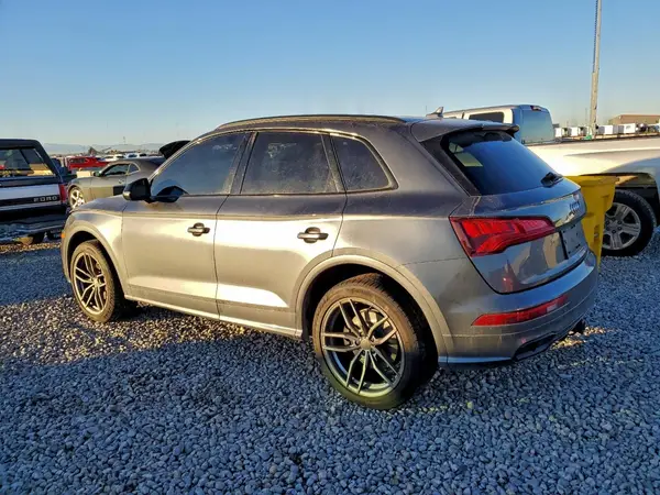 WA1B4AFY5K2076878 2019 AUDI SQ5 - Image 2