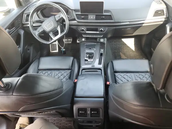 WA1B4AFY5L2021526 2020 AUDI SQ5 - Image 8