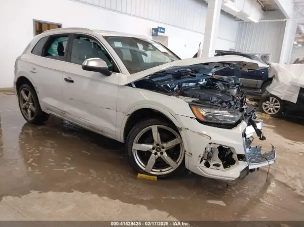 WA1B4AFY5N2043366 2022 AUDI SQ5 - Image 1