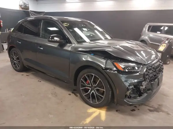 WA1B4AFY5R2014391 2024 AUDI SQ5 - Image 1