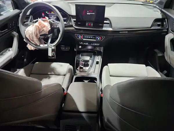 WA1B4AFY5R2052283 2024 AUDI SQ5 - Image 8