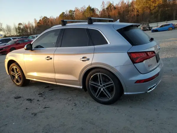 WA1B4AFY6K2001008 2019 AUDI SQ5 - Image 2