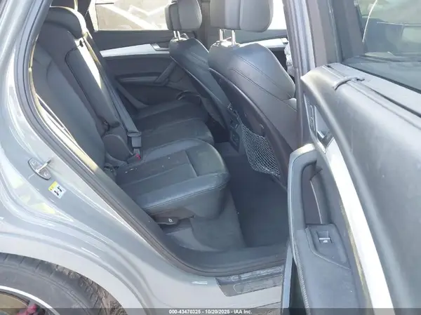WA1B4AFY6K2039922 2019 AUDI SQ5 - Image 8