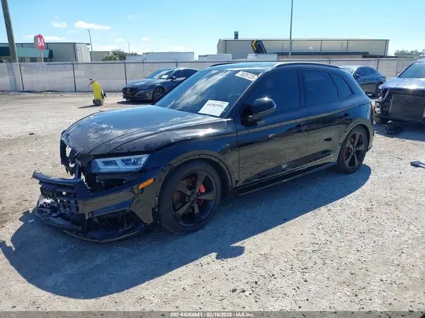 WA1B4AFY6K2127675 2019 AUDI SQ5 - Image 2