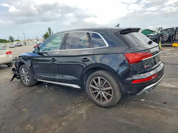 WA1B4AFY6M2027322 2021 AUDI SQ5 - Image 2