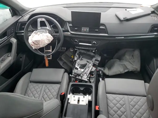 WA1B4AFY6R2003027 2024 AUDI SQ5 - Image 8