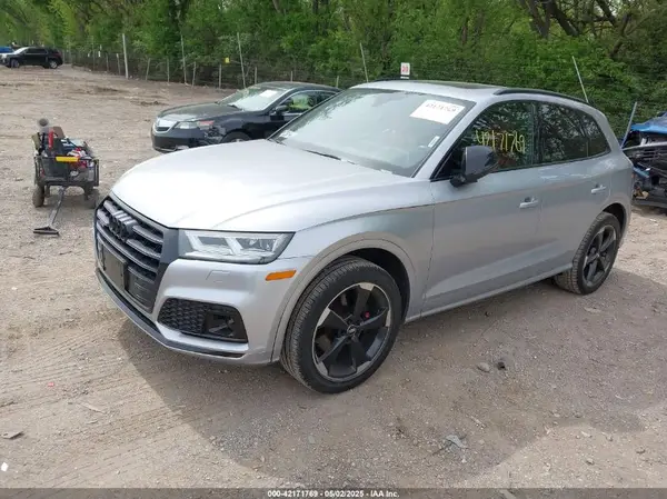 WA1B4AFY7L2085499 2020 AUDI SQ5 - Image 2