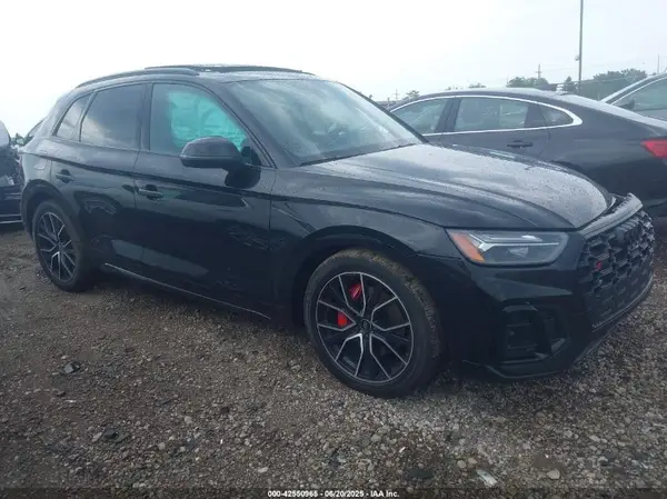 WA1B4AFY7N2030411 2022 AUDI SQ5 - Image 1