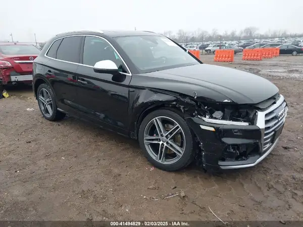 WA1B4AFY8K2001737 2019 AUDI SQ5 - Image 1