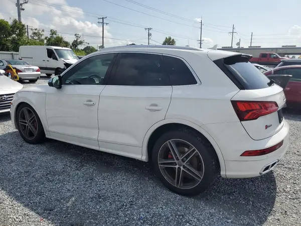 WA1B4AFY8K2078401 2019 AUDI SQ5 - Image 2