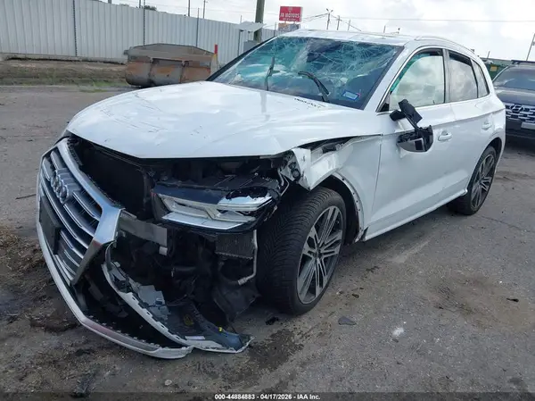 WA1B4AFY8K2081153 2019 AUDI SQ5 - Image 2