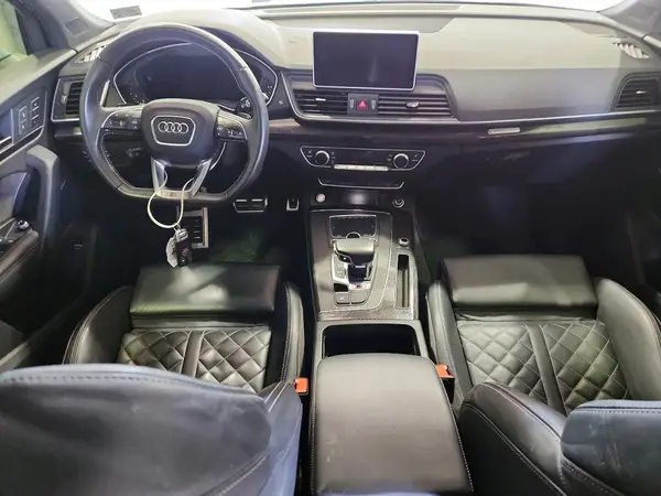 WA1B4AFY8K2081735 2019 AUDI SQ5 - Image 8