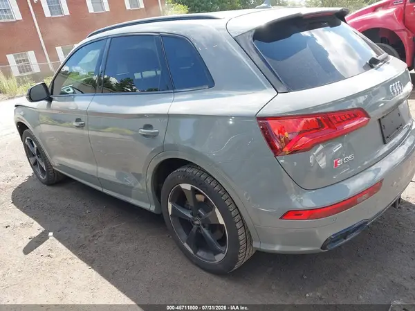 WA1B4AFY8K2097448 2019 AUDI SQ5 - Image 2