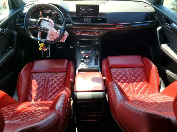 WA1B4AFY8K2100137 2019 AUDI SQ5 - Image 8