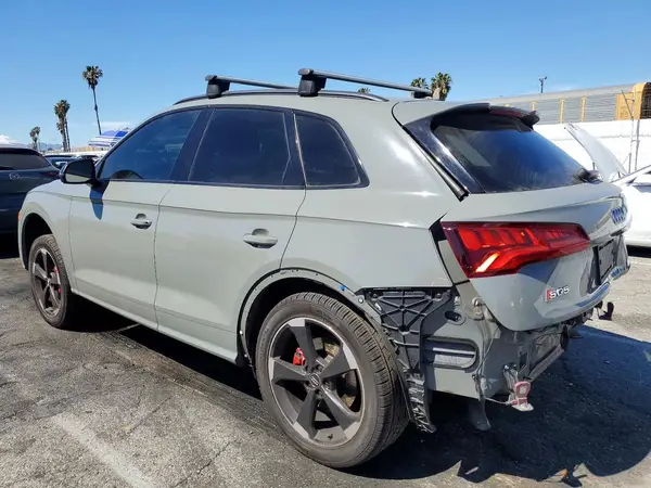WA1B4AFY8L2027126 2020 AUDI SQ5 - Image 2