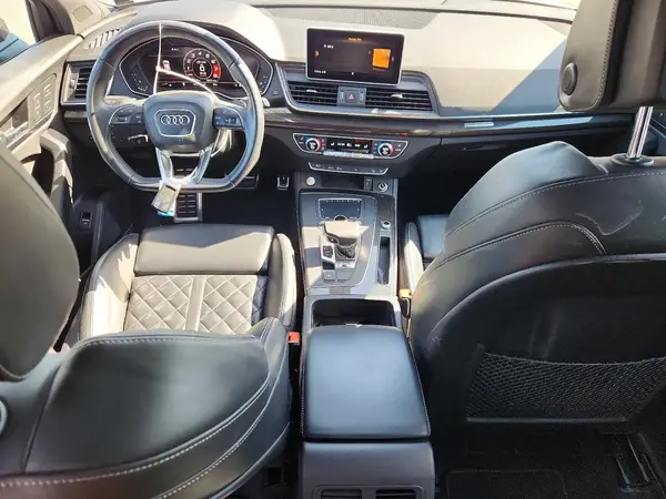 WA1B4AFY8L2065620 2020 AUDI SQ5 - Image 8