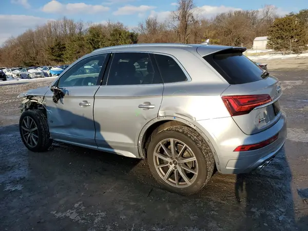 WA1B4AFY8M2071791 2021 AUDI SQ5 - Image 2