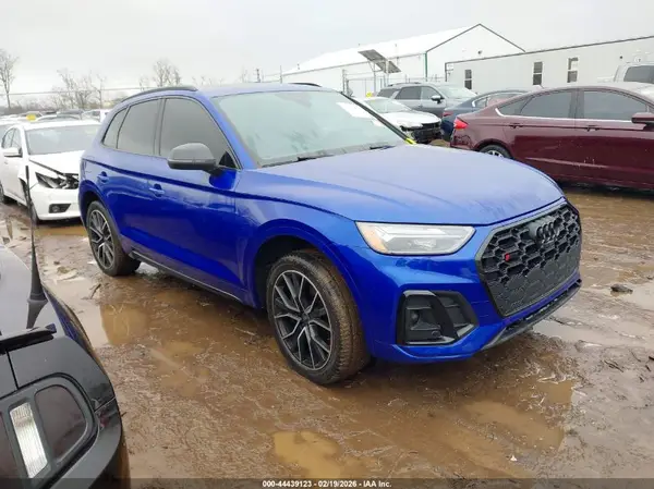WA1B4AFY9M2042199 2021 AUDI SQ5 - Image 1