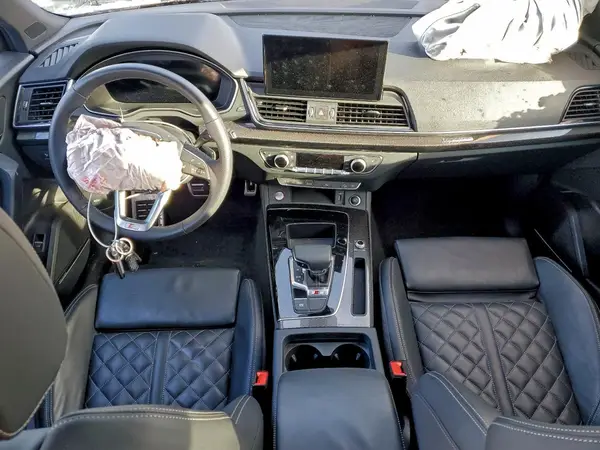 WA1B4AFY9R2102702 2024 AUDI SQ5 - Image 8
