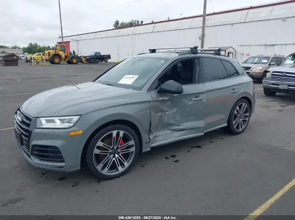 WA1B4AFYXK2041298 2019 AUDI SQ5 - Image 2